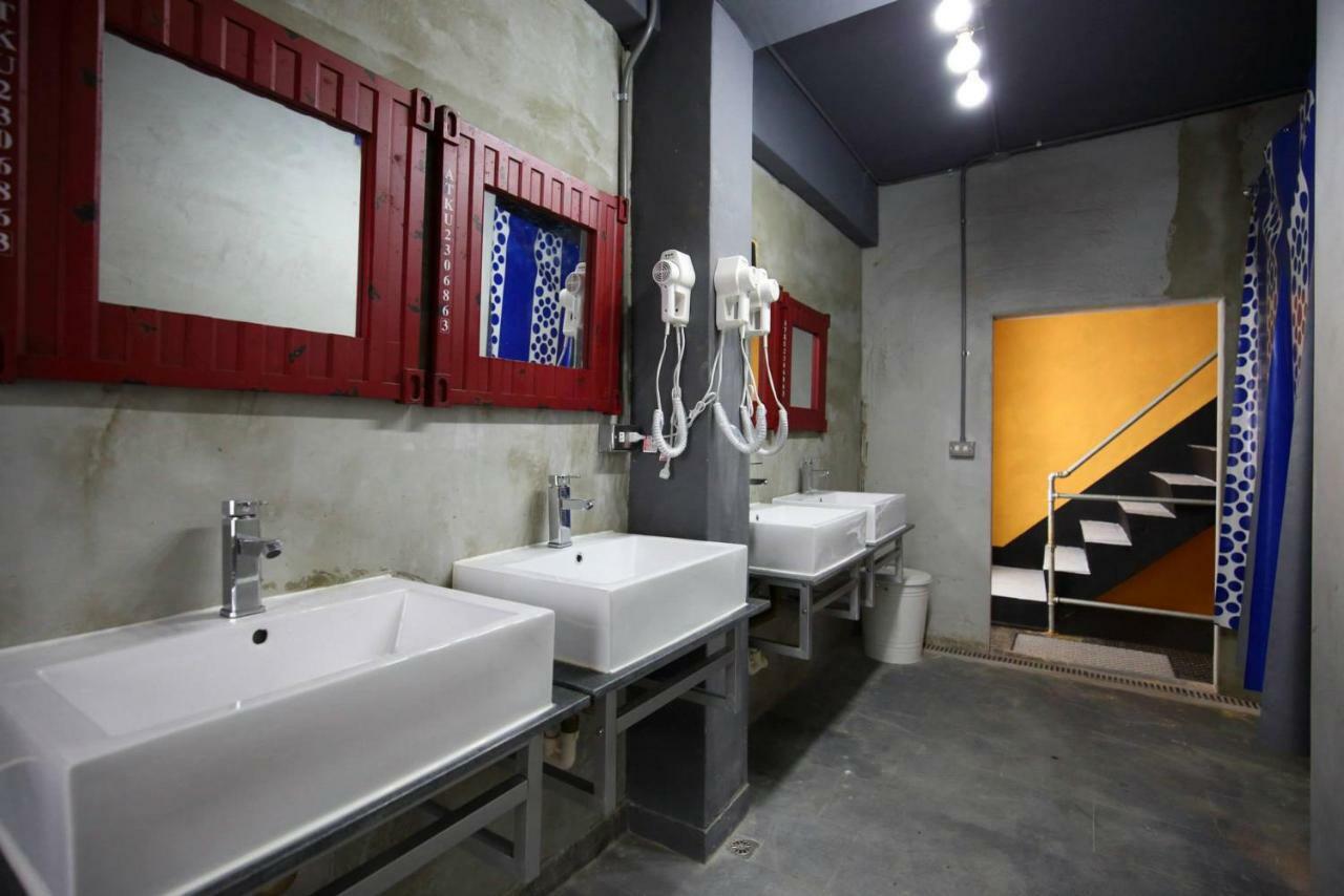 蜂巢膠囊旅店 - Hive B&B เมืองฮวาเหลียน ภายนอก รูปภาพ